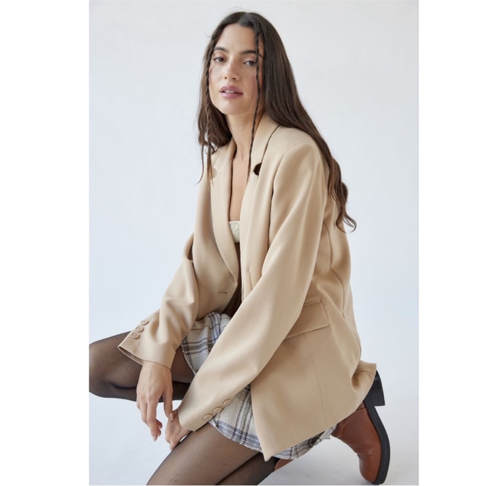 Urban Outfitters Beige Tan Button Blazer Women's’s Size M